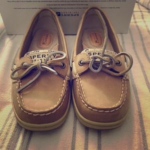 Sperry topsider